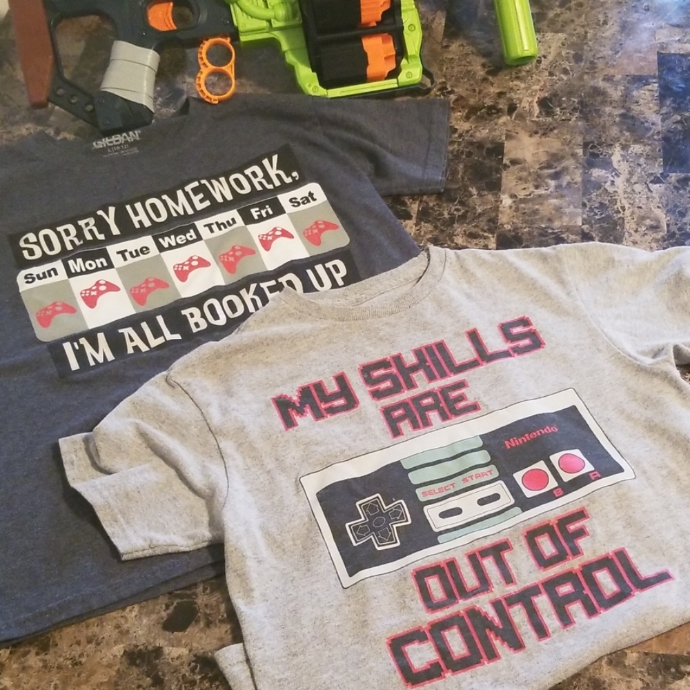 Boys Gamer👨‍💻 shirt bundle L 10/12